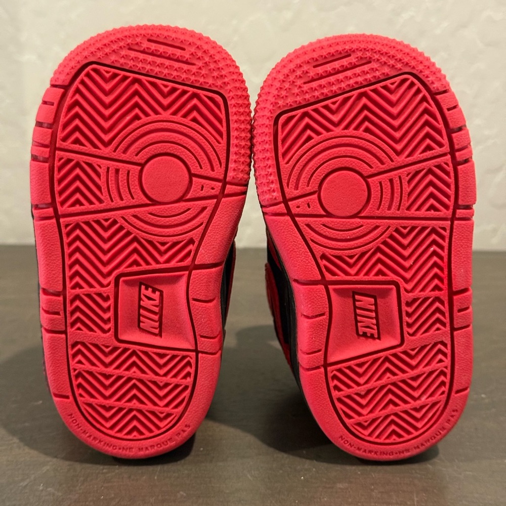 Shoes - Picture 4 of 5